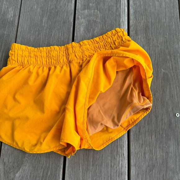 OFFLINE By Aerie Hot Stuff Short - Picture 4 of 4